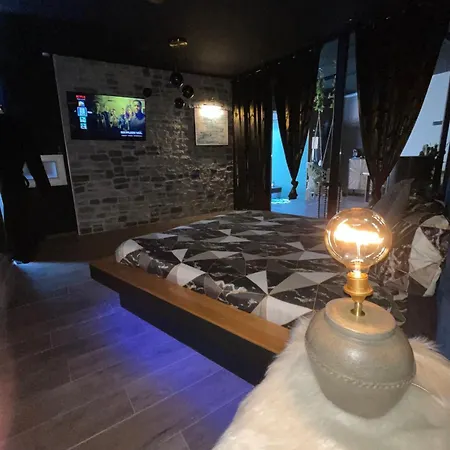 La Privatif Le Revella *